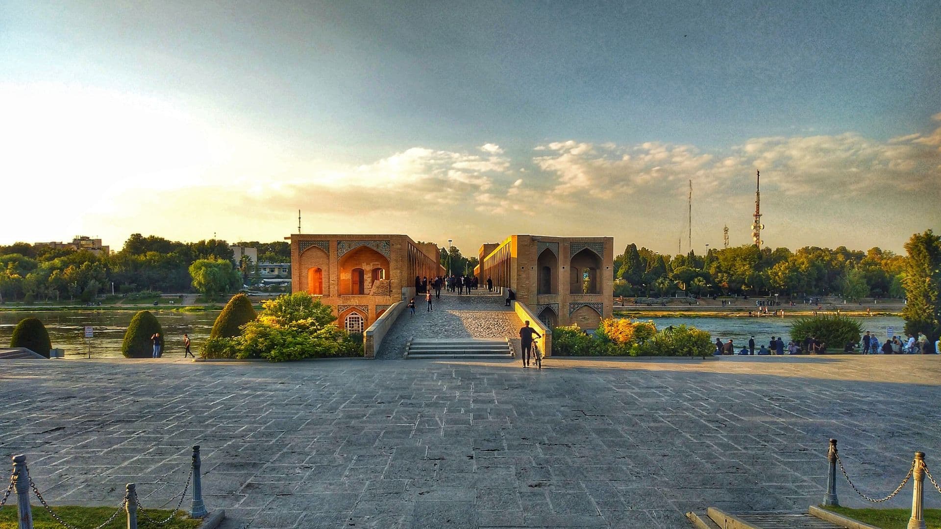 isfahan bridge